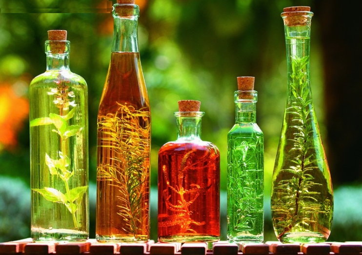 Glass bottle manufacturer: What factors are related to the quality of olive oil glass bottles?